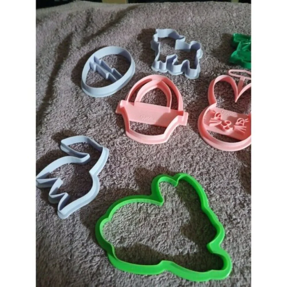 9 Vintage Hutzler Wilton Cookie Cutters
